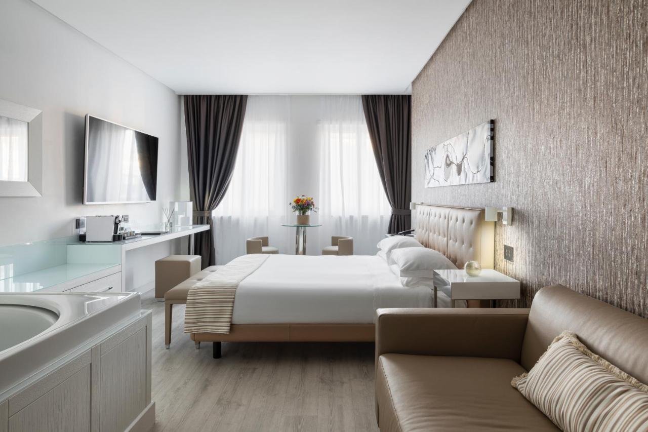 Junior Suite,1357639604:JPEG